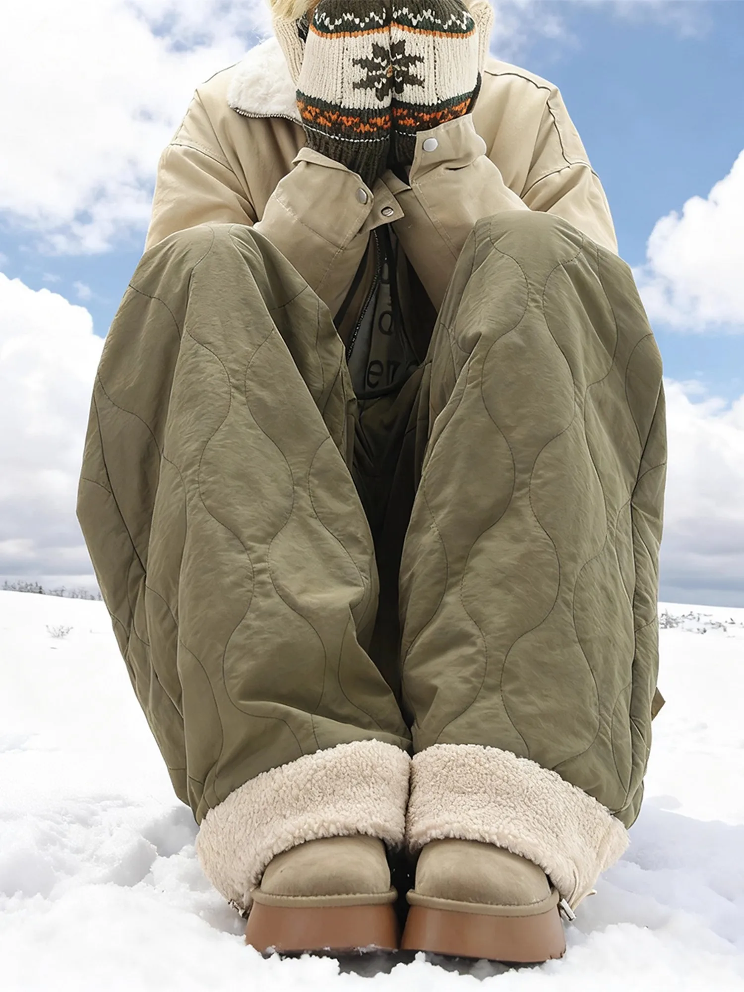 Бархатные лоскутные лыжные штаны Thiened Lamb для мужчин и женщин, осенне-зимние теплые хлопковые брюки с защитой от холода, северо-восточные 40, ℃ ниже...
Бархатные лоскутные лыжные штаны Thiened Lamb для мужчин и женщин, осенне-зимние теплые хлопковые брюки с защитой от холода, северо-восточные 40, ℃ ниже...