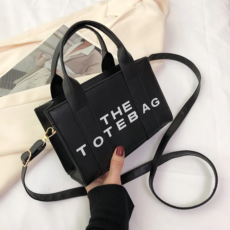 French handbag women's bag premium texture Korean version small square bag new personalized and fashionable office tote bag
French handbag women's bag premium texture Korean version small square bag new personalized and fashionable office tote bag