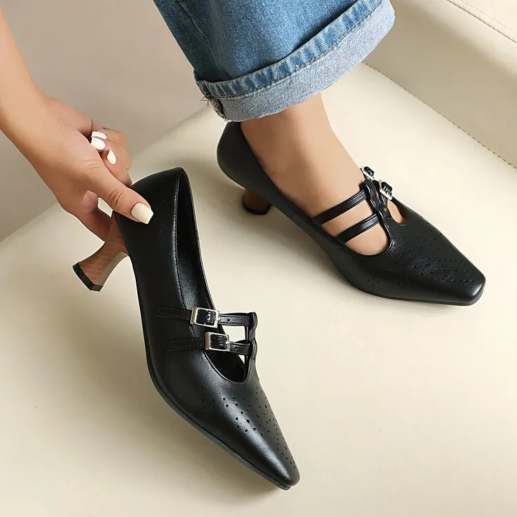 2026 Vintage Hollow Out Leather Mary Jane Shoes For Women Pumps High Heels Shoes
2026 Vintage Hollow Out Leather Mary Jane Shoes For Women Pumps High Heels Shoes