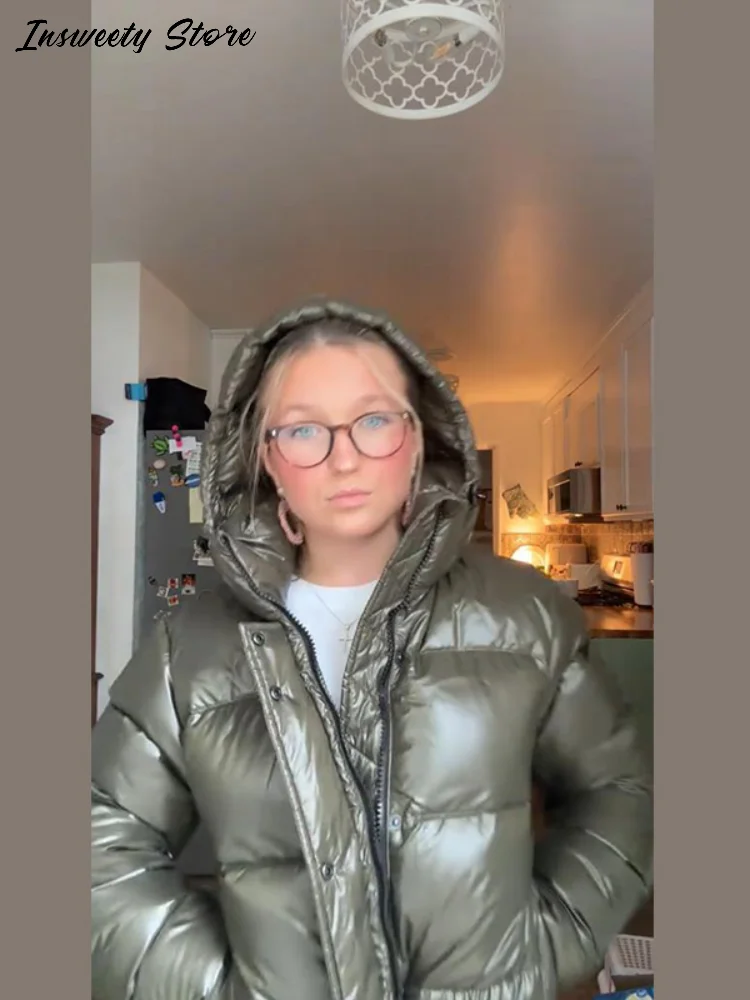 Fashion Puffy Bread Jacket Women's Quilted Thicken Long Sleeve Zipper Hooded Coat 2025 Autumn Winter Lady Street Style Outerwear
Fashion Puffy Bread Jacket Women's Quilted Thicken Long Sleeve Zipper Hooded Coat 2025 Autumn Winter Lady Street Style Outerwear