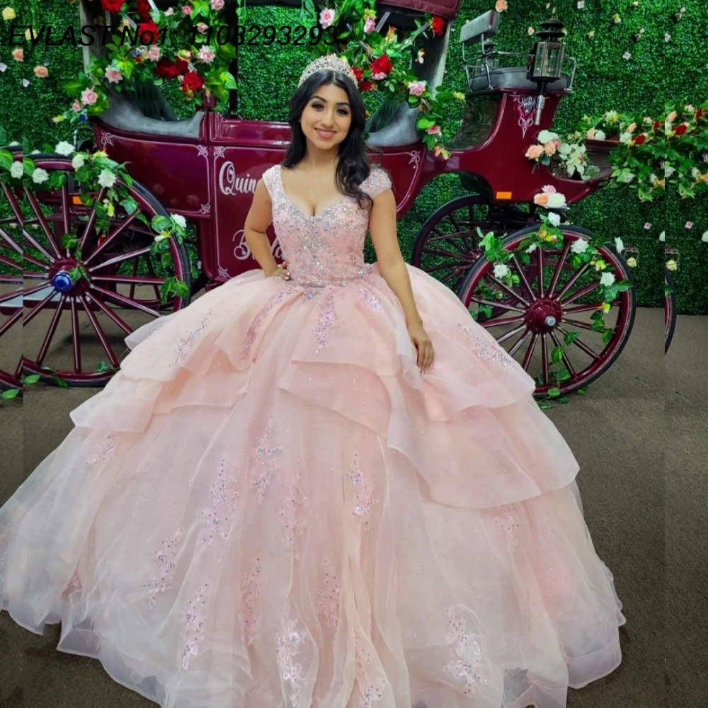 EVLAST Customized 2025 Pink Ball Gown Quinceanera Dress Floral Lace Applique Beading Tiered Sweet 16 Vestidos De 15 Anos E1Q938
EVLAST Customized 2025 Pink Ball Gown Quinceanera Dress Floral Lace Applique Beading Tiered Sweet 16 Vestidos De 15 Anos E1Q938
