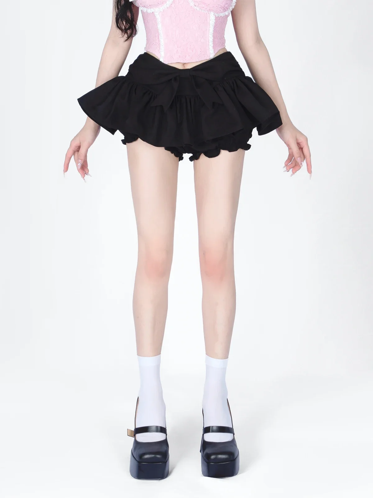 High Quality Hot Selling Fluffy Half Body Skirt Pants Women Black A-line Spicy Girl Low Waist Bow Ruffle Edge Half Body Skirt
High Quality Hot Selling Fluffy Half Body Skirt Pants Women Black A-line Spicy Girl Low Waist Bow Ruffle Edge Half Body Skirt