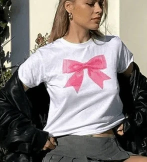 y2k Graphic Tee Women's Summer Tops Casual Short Sleeve Crew Neck Bowknot Print T-Shirts 2000s Streetwear
y2k Graphic Tee Women's Summer Tops Casual Short Sleeve Crew Neck Bowknot Print T-Shirts 2000s Streetwear