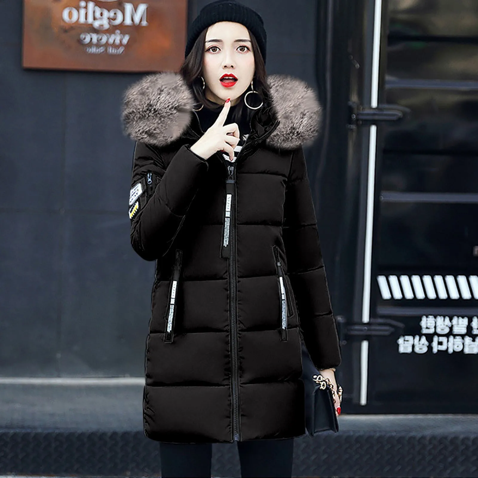 2024 Women New Down Coats Winter Warm Thicken Zipper Hoodies Parkas Waterproof Windproof Cotton-padded Jacket With Fur Collar
2024 Women New Down Coats Winter Warm Thicken Zipper Hoodies Parkas Waterproof Windproof Cotton-padded Jacket With Fur Collar