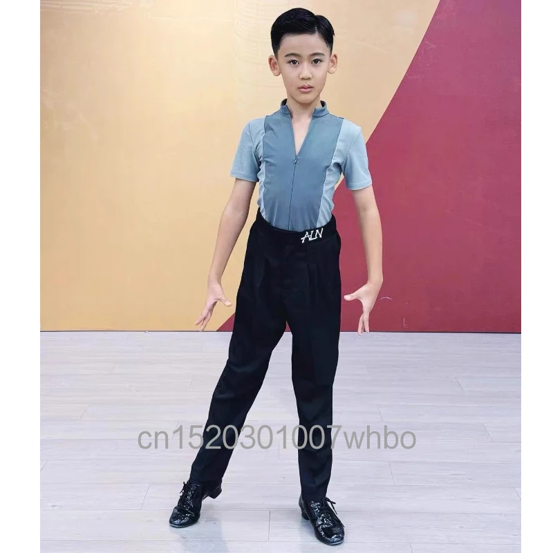 2026 New Boys' Short Sleeved Shirt, Children's Training Performance Competition Practice Clothing Set
2026 New Boys' Short Sleeved Shirt, Children's Training Performance Competition Practice Clothing Set