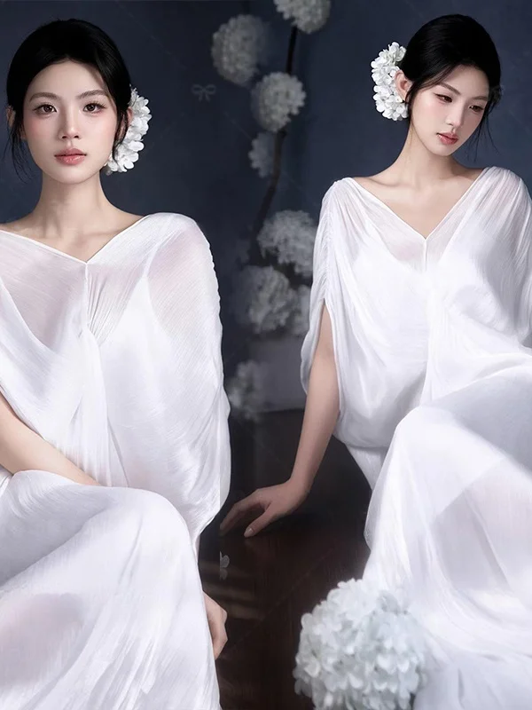 Chinese Style Cold Tone Portrait Photography Dress High End Zen Mood Studio New Arrival Women's Fashion Autumn Season
Chinese Style Cold Tone Portrait Photography Dress High End Zen Mood Studio New Arrival Women's Fashion Autumn Season