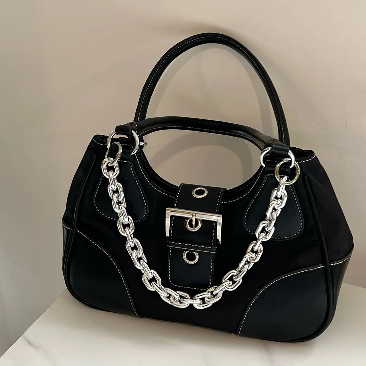 New Luxury Designer Handbags 2023 Women PU Leather and Canvas Splicing Shoulder Bags Free Shipping Girls Chain Crossbody Bags
New Luxury Designer Handbags 2023 Women PU Leather and Canvas Splicing Shoulder Bags Free Shipping Girls Chain Crossbody Bags