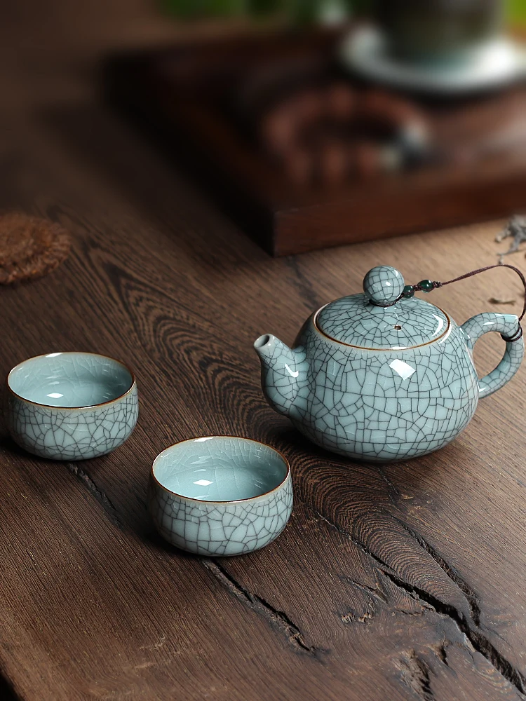 Handmade Ceramic Gongfu Tea Set Qingbai Glazed Tea Pot And Cup Set for Brewing Tea Traditional Chinese Style Two Person Set
Handmade Ceramic Gongfu Tea Set Qingbai Glazed Tea Pot And Cup Set for Brewing Tea Traditional Chinese Style Two Person Set