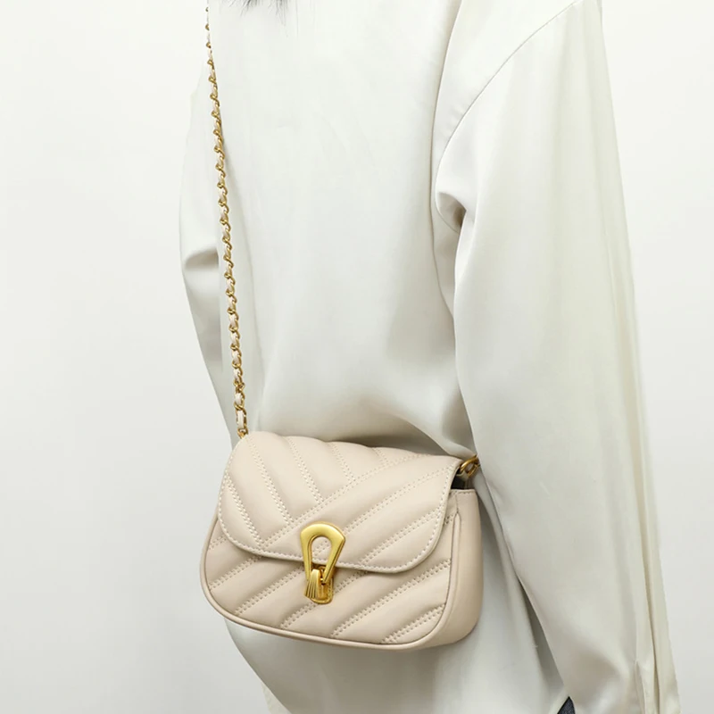 Trendy Women Genuine Leather Shoulder Bags Female Luxury Gold Chain Strap Mini Crossbody Bags Lady Daily Casual Shopping Purses
Trendy Women Genuine Leather Shoulder Bags Female Luxury Gold Chain Strap Mini Crossbody Bags Lady Daily Casual Shopping Purses