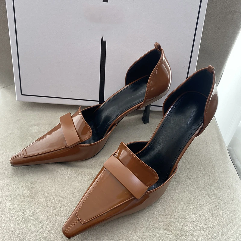 New Spring and Summer Women's High Heels Shiny Hollow High Heels Sexy Professional Pointed Stiletto Sandals for Women
New Spring and Summer Women's High Heels Shiny Hollow High Heels Sexy Professional Pointed Stiletto Sandals for Women