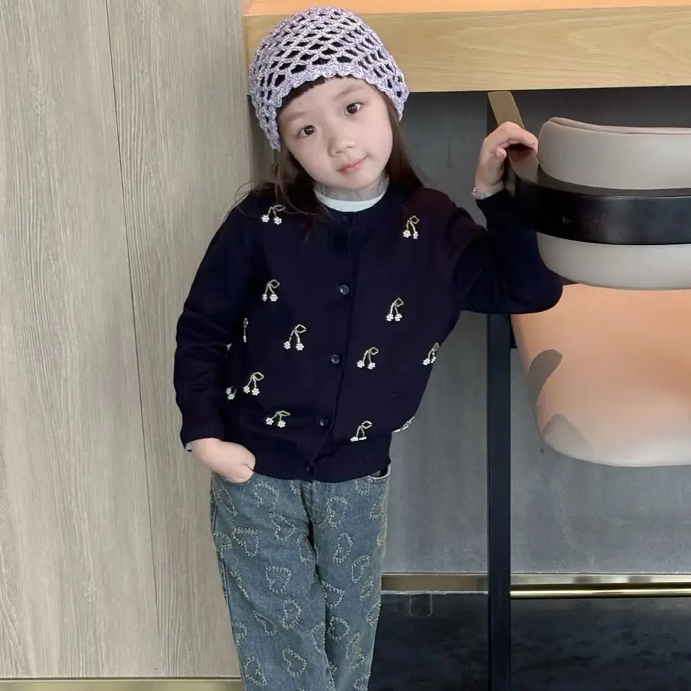 Autumn kids girls clothes baby sweater coat Cherry pattern bead embroidery Girls' knitted cardigan soft baby knitted coat 
Autumn kids girls clothes baby sweater coat Cherry pattern bead embroidery Girls' knitted cardigan soft baby knitted coat
