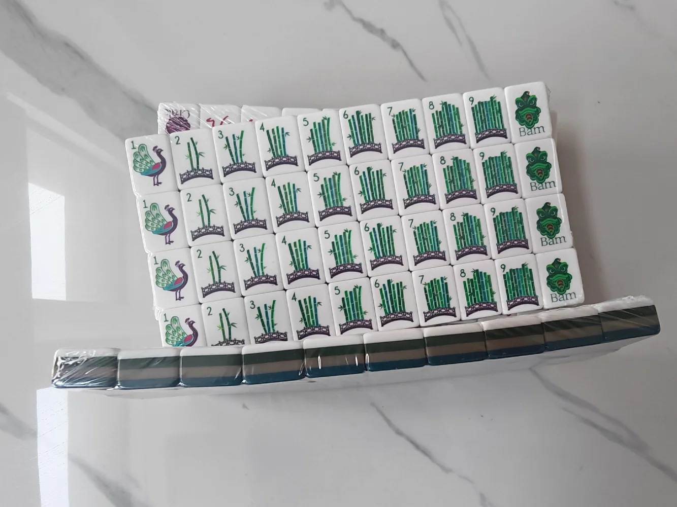 Navy Green Mahjong Tiles American Mahjong Set 160 Tiles 4-Layer Acrylic Mah Jongg Portable Travel Home Party Game Surprise Gifts
Navy Green Mahjong Tiles American Mahjong Set 160 Tiles 4-Layer Acrylic Mah Jongg Portable Travel Home Party Game Surprise Gifts