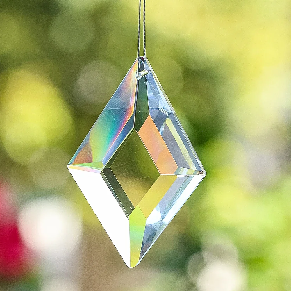 Rhombus Shaped Crystal Light Catcher Clear Glass Faceted Ornament Pendant Rainbow Sun Prism Hanging Chandelier Decor Supplies
Rhombus Shaped Crystal Light Catcher Clear Glass Faceted Ornament Pendant Rainbow Sun Prism Hanging Chandelier Decor Supplies
