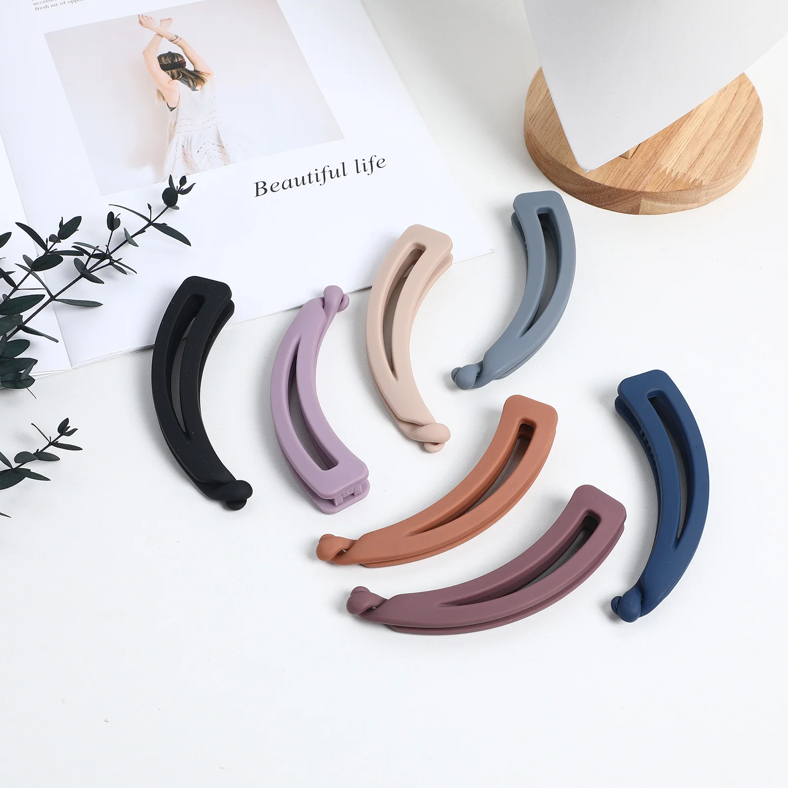 7 pcs Banana Clips Strong Hold Nonslip Claws For Women Claw Clips Hair Accessories Styling Tools For Thick Fine Curly Hair 
7 pcs Banana Clips Strong Hold Nonslip Claws For Women Claw Clips Hair Accessories Styling Tools For Thick Fine Curly Hair