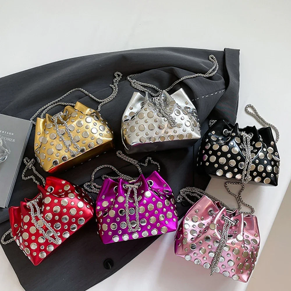 Candy Color Rivet Bucket Bag Punk Chains Shoulder Bag Luxury Designer Bags for Women Drawstring Crossbody Bags Small Phone Purse
Candy Color Rivet Bucket Bag Punk Chains Shoulder Bag Luxury Designer Bags for Women Drawstring Crossbody Bags Small Phone Purse