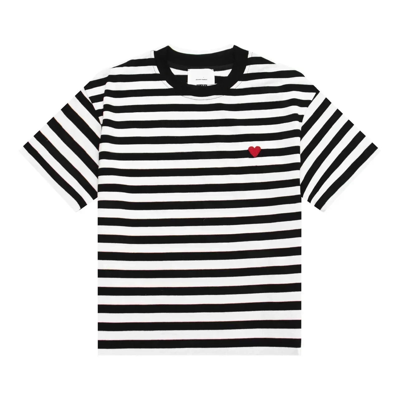 2025 NEW Heart-shaped woman New Original Brand T Shirt Men Tops Summer Short Sleeve Fashion T-shirt 100% Cotton Mans Tshirt
2025 NEW Heart-shaped woman New Original Brand T Shirt Men Tops Summer Short Sleeve Fashion T-shirt 100% Cotton Mans Tshirt