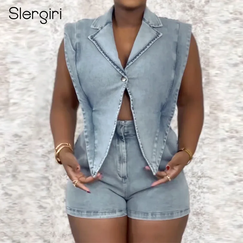 Slergiri Women's Notched Neck Sleeveless Jean Rompers Summer 2025 Casual Streetwear Elastic Waist Washed Denim Jumpsuit Shorts
Slergiri Women's Notched Neck Sleeveless Jean Rompers Summer 2025 Casual Streetwear Elastic Waist Washed Denim Jumpsuit Shorts
