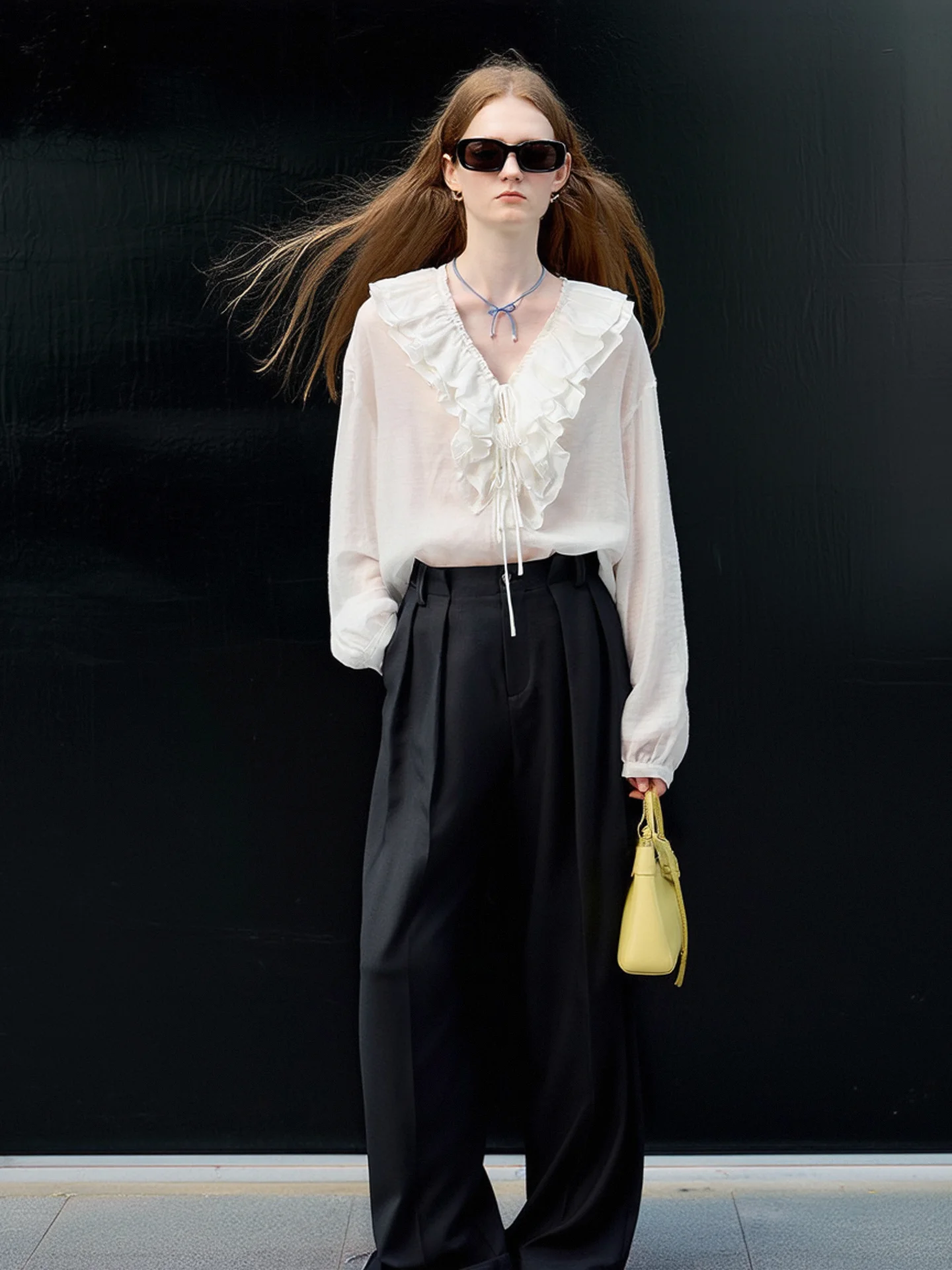 Loose V-neck Shirt Women's French Style Cotton Long Sleeve Breathable White Open Cardigan with Lace Hem Drawstring HUAAPPUW
Loose V-neck Shirt Women's French Style Cotton Long Sleeve Breathable White Open Cardigan with Lace Hem Drawstring HUAAPPUW