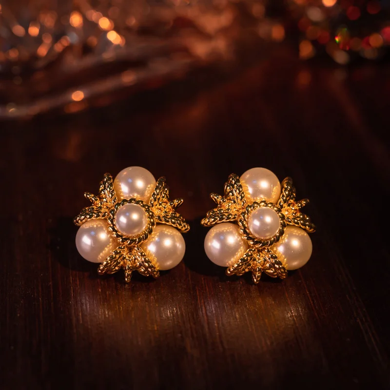 French vintage pearl copper plated 18 gold earrings earrings for women‘s girl party gift jewlry whosale
French vintage pearl copper plated 18 gold earrings earrings for women‘s girl party gift jewlry whosale
