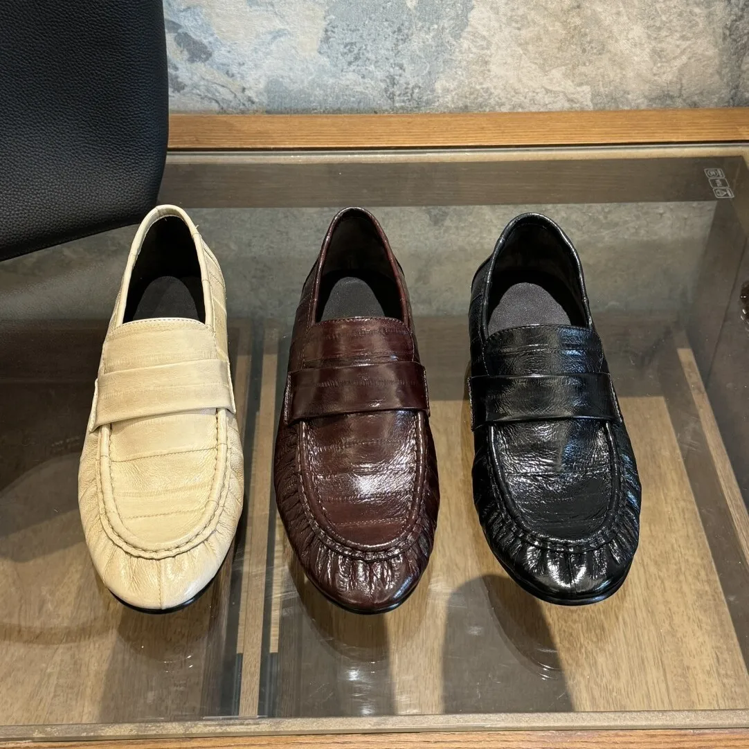 Luxury Eel Skin Loafers Women Pleated Soft Leather Penny Loafers Handmade Vintage Slip-On Moccasins Elegant Business Dress Shoes
Luxury Eel Skin Loafers Women Pleated Soft Leather Penny Loafers Handmade Vintage Slip-On Moccasins Elegant Business Dress Shoes
