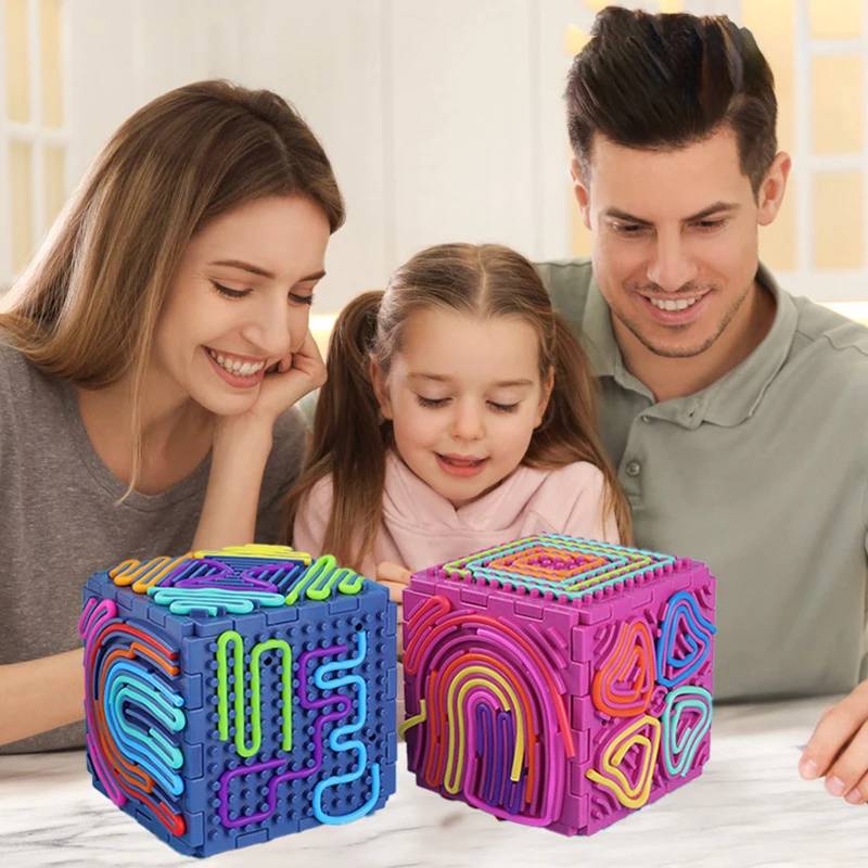 DIY Silicone Sensory Activity Cube Toys with 20 Strings 6pcs Double-Sided Sensory Fidget Buidling Boards Gift for Children
DIY Silicone Sensory Activity Cube Toys with 20 Strings 6pcs Double-Sided Sensory Fidget Buidling Boards Gift for Children