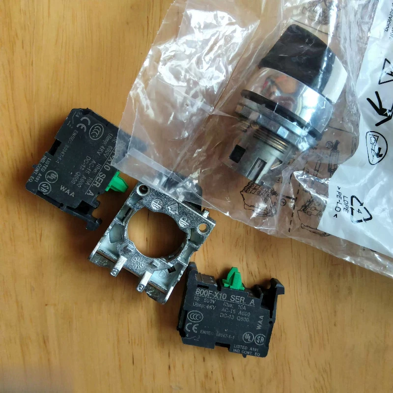 800FM-SM32/SM22/SB32/SB22 Third and Second Gear Rotation Selection Switch 800FM-F3/F4
800FM-SM32/SM22/SB32/SB22 Third and Second Gear Rotation Selection Switch 800FM-F3/F4