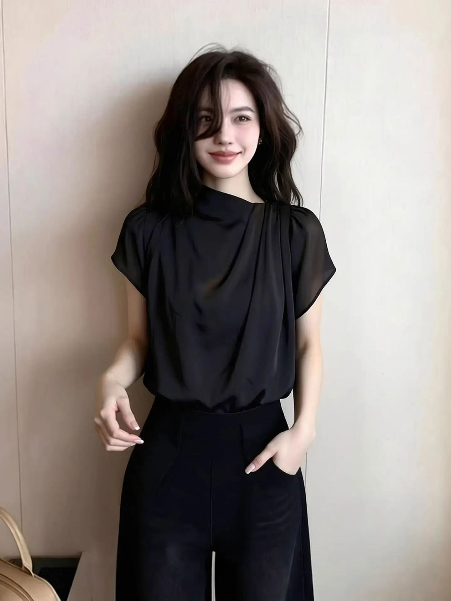 Elegant Fashionable Summer Shirt Women's Commute Short Sleeve Color Slimming Black Top Korean Style Straight Cut Silk
Elegant Fashionable Summer Shirt Women's Commute Short Sleeve Color Slimming Black Top Korean Style Straight Cut Silk