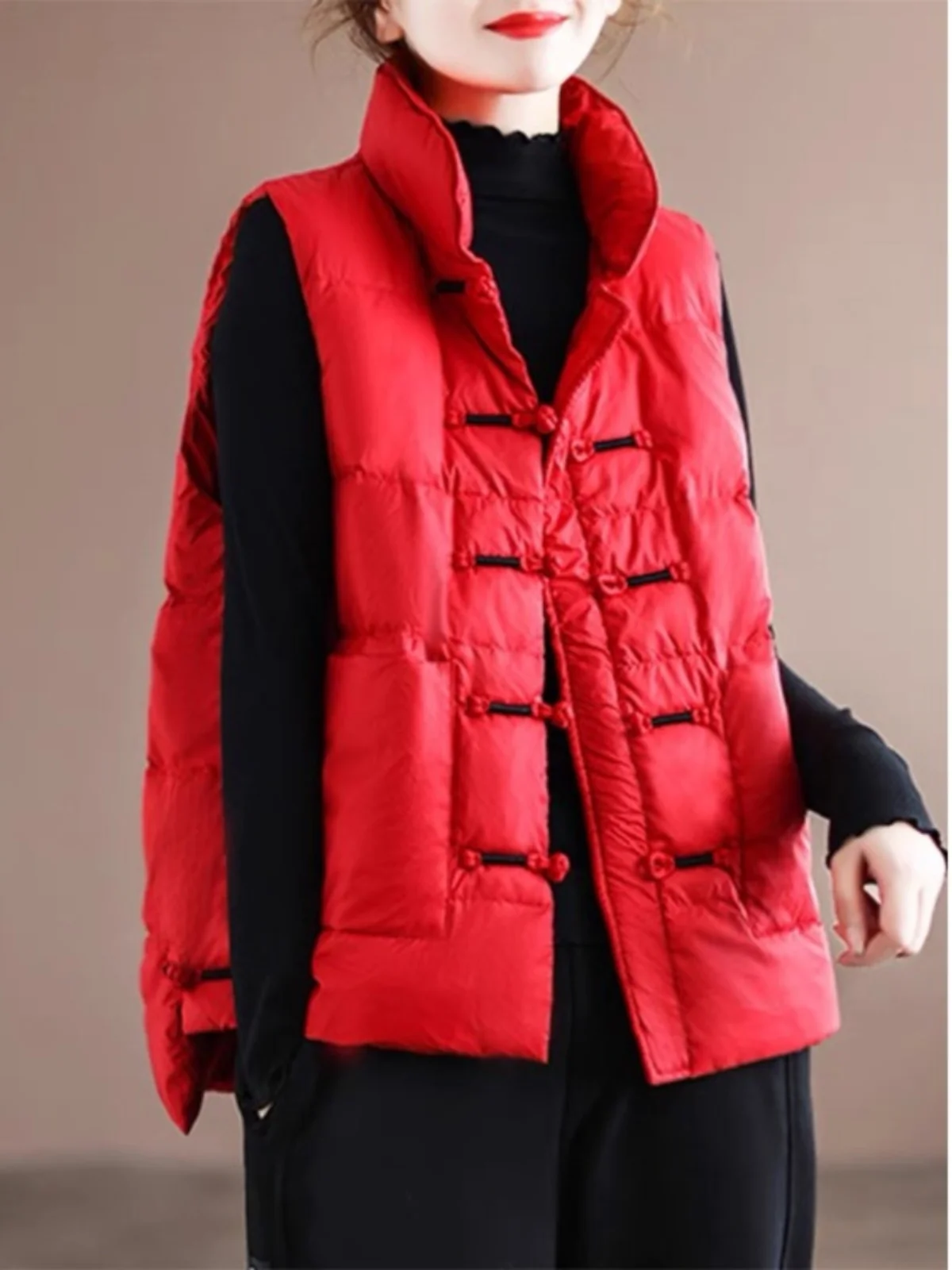 Легкий хлопковый пуховый жилет, женский осенне-зимний новый китайский хлопковый жилет на пуговицах, теплое модное хлопковое пальто-манто
Легкий хлопковый пуховый жилет, женский осенне-зимний новый китайский хлопковый жилет на пуговицах, теплое модное хлопковое пальто-манто