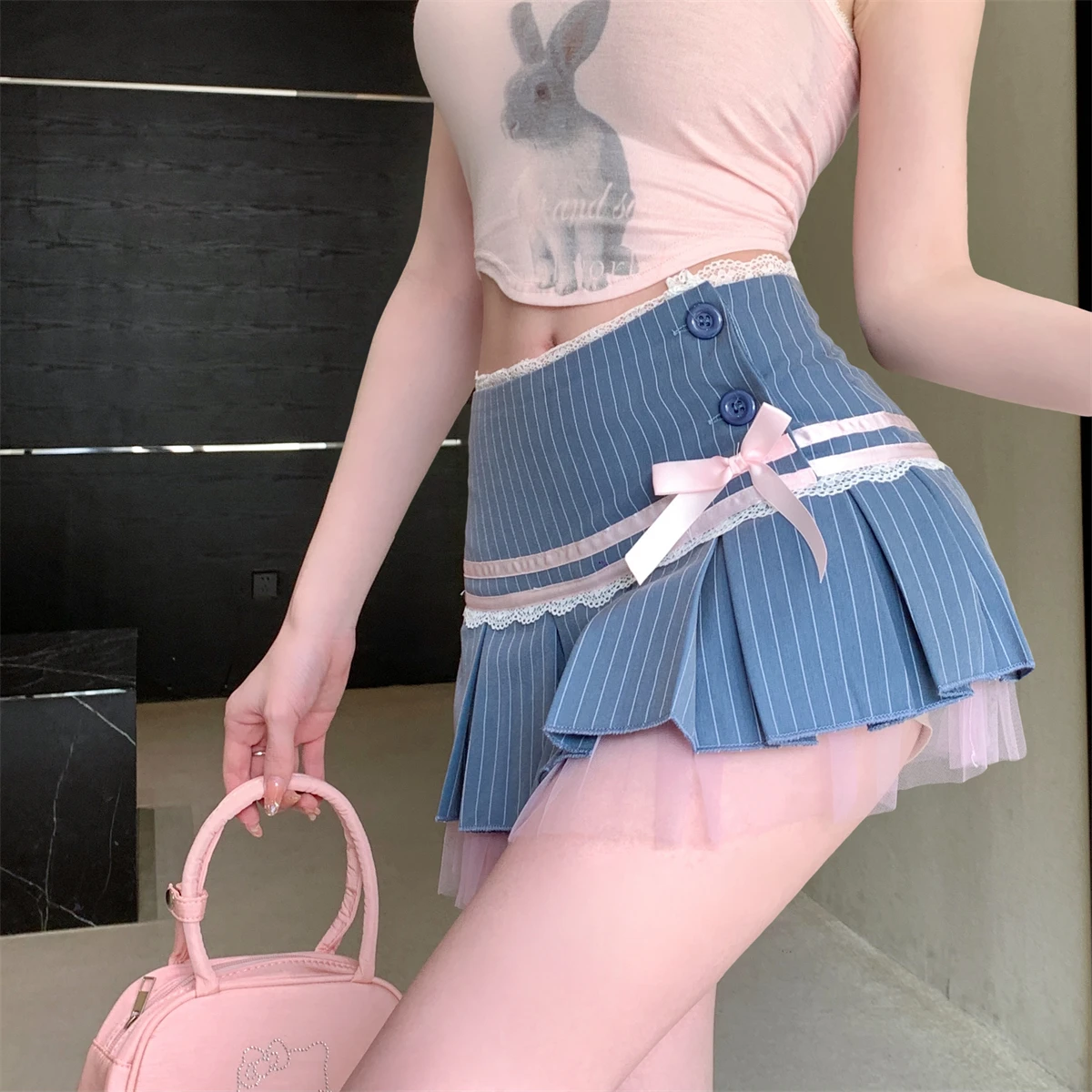 Blue and White Striped Pleated Mini Skirt Women's Spring Lace Bow Sweet Girl A-line Short Skirt Fashion Female Clothes
Blue and White Striped Pleated Mini Skirt Women's Spring Lace Bow Sweet Girl A-line Short Skirt Fashion Female Clothes