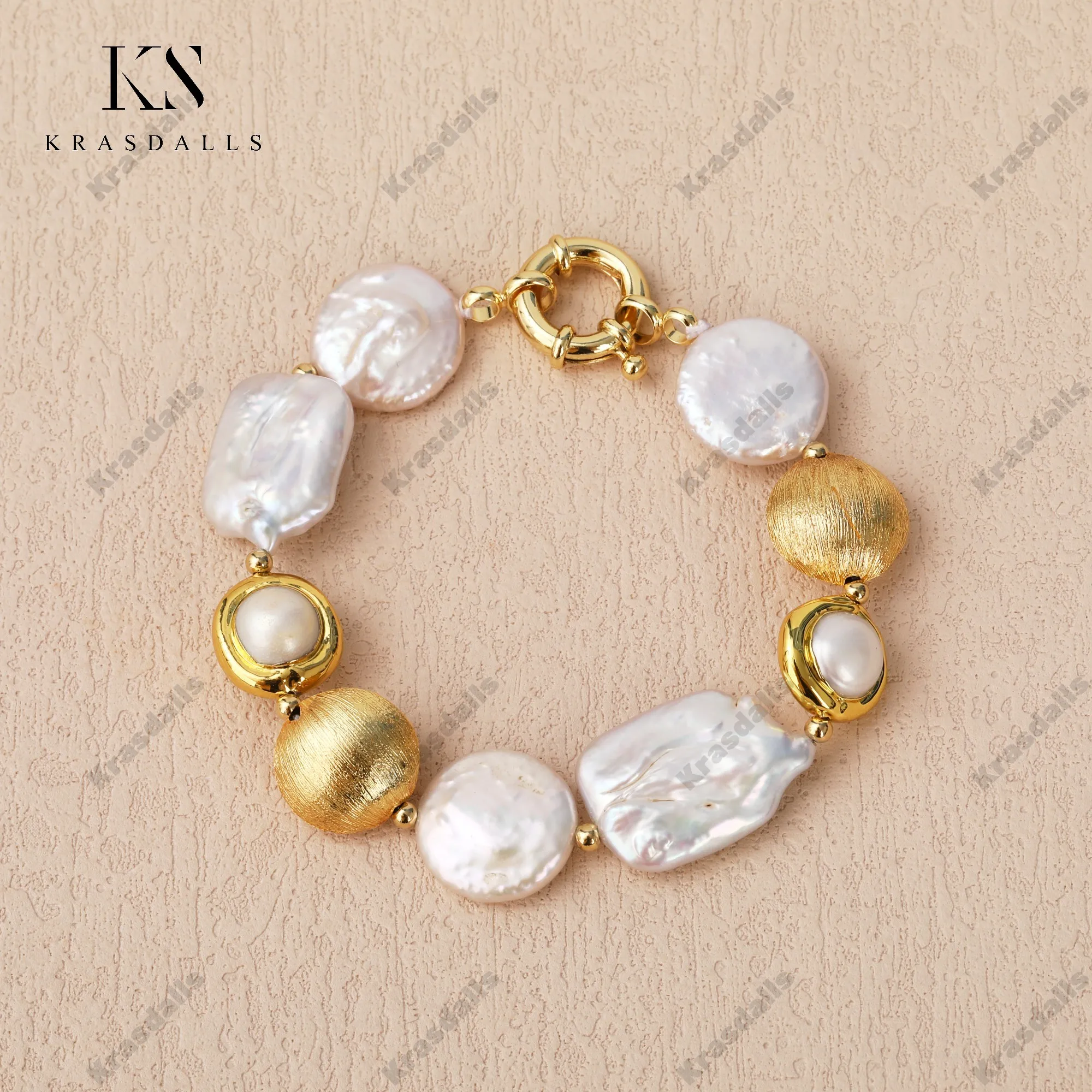 High Quality Vintage Lapis Lazuli and Pearl Beaded Bracelet Gold Plating Flimming Setting for Party
High Quality Vintage Lapis Lazuli and Pearl Beaded Bracelet Gold Plating Flimming Setting for Party