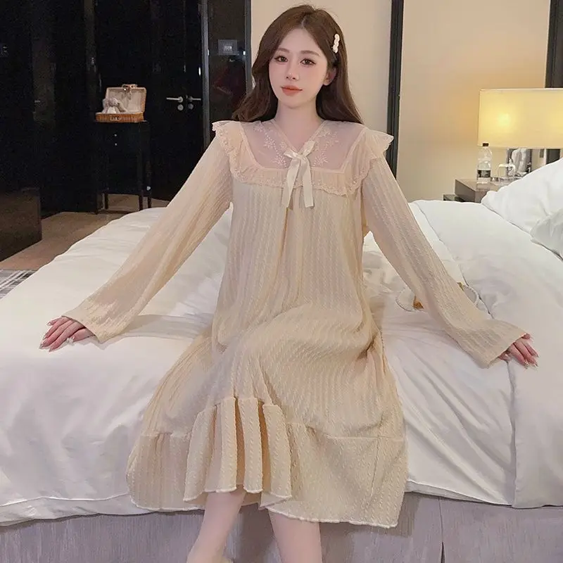 2026 Autumn Plus Size Long Sleeve Cotton Nightgowns for Women Korean Cute Lace V-neck Sleepwear Night Dress Nightdress Nighty
2026 Autumn Plus Size Long Sleeve Cotton Nightgowns for Women Korean Cute Lace V-neck Sleepwear Night Dress Nightdress Nighty
