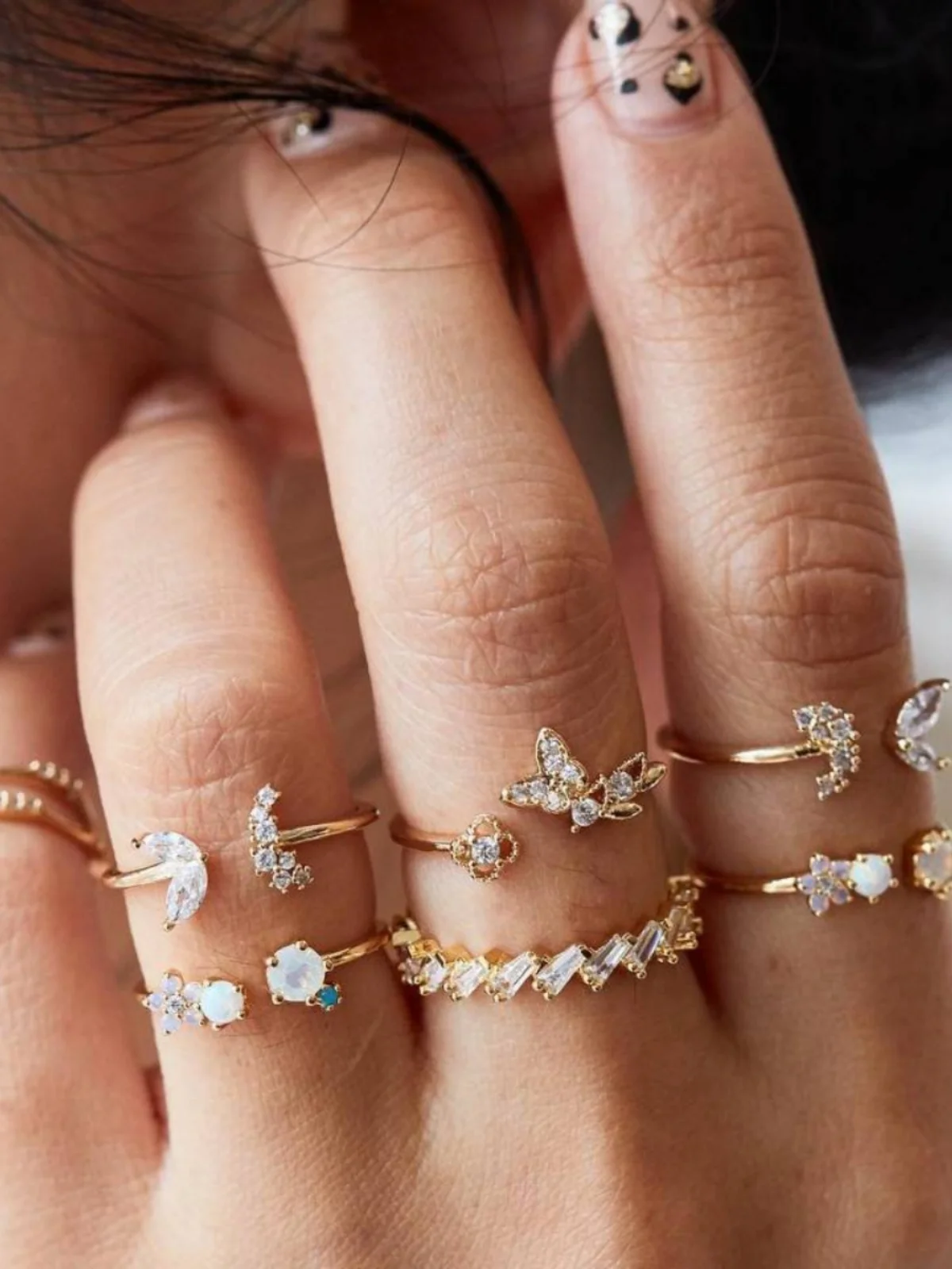 Набор из 7 колец с бриллиантами и цветочным узором, женское винтажное свадебное кольцо с кристаллами, модные ювелирные аксессуары
Набор из 7 колец с бриллиантами и цветочным узором, женское винтажное свадебное кольцо с кристаллами, модные ювелирные аксессуары