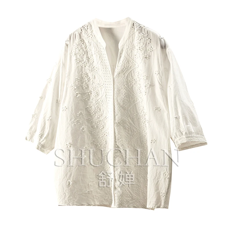 white shirt classical literature and art three-dimensional flower embroidery pure cotton loose V-neck five-quarter sleeve
white shirt classical literature and art three-dimensional flower embroidery pure cotton loose V-neck five-quarter sleeve