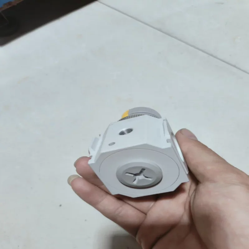 Brand New Original Vacuum Pressure Reducing Valve VRA2000-8/Z
Brand New Original Vacuum Pressure Reducing Valve VRA2000-8/Z