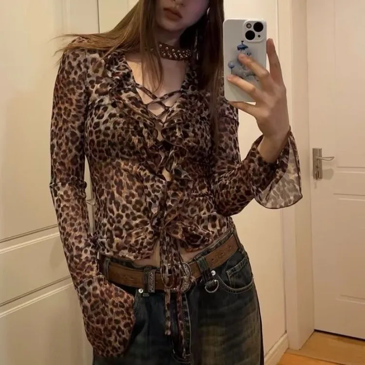 Japanese Y2k Leopard Print Shirt Vintage Harajuku Ruffled Blouses Grunge Aesthetics V-neck Irregular Shirt Trashy 90s
Japanese Y2k Leopard Print Shirt Vintage Harajuku Ruffled Blouses Grunge Aesthetics V-neck Irregular Shirt Trashy 90s