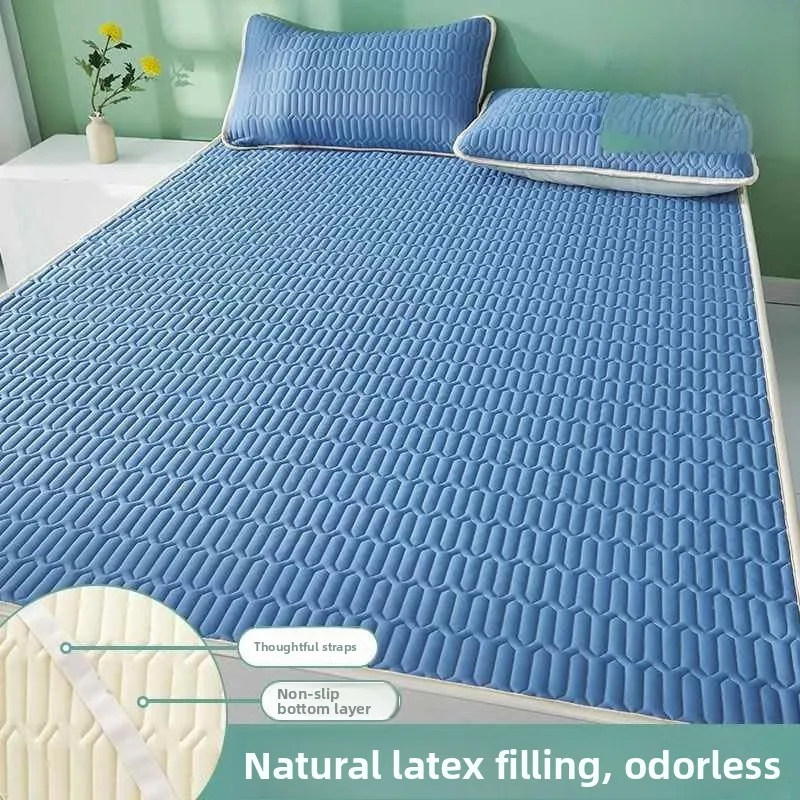 Новый летний охлаждающий латексный коврик 2025 года, шелковый комплект постельного белья из трех предметов, односпальная кровать, охлаждающая подкладка для студенческого общежития, универсальный для взрослых
Новый летний охлаждающий латексный коврик 2025 года, шелковый комплект постельного белья из трех предметов, односпальная кровать, охлаждающая подкладка для студенческого общежития, универсальный для взрослых