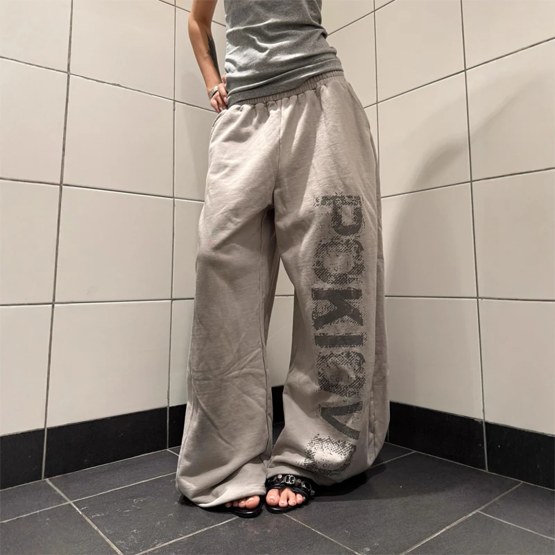 Брюки-парашюты женские с низкой посадкой, осенние винтажные вельветовые зауженные силуэты на открытом воздухе, уютные на флисовой подкладке, минималистичные, скандинавские, молодежные
Брюки-парашюты женские с низкой посадкой, осенние винтажные вельветовые зауженные силуэты на открытом воздухе, уютные на флисовой подкладке, минималистичные, скандинавские, молодежные