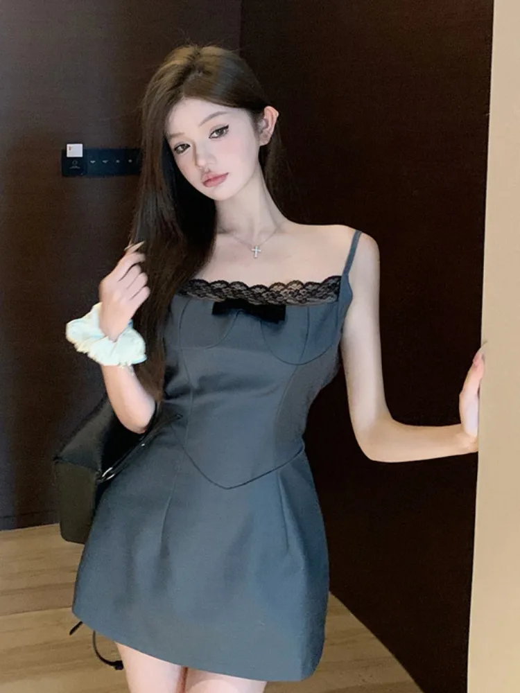 Sexy Backless Summer Dress Fashionable Slimming Strap Design High-End Feel Korean Style Short Skirt Length Pure Desire
Sexy Backless Summer Dress Fashionable Slimming Strap Design High-End Feel Korean Style Short Skirt Length Pure Desire