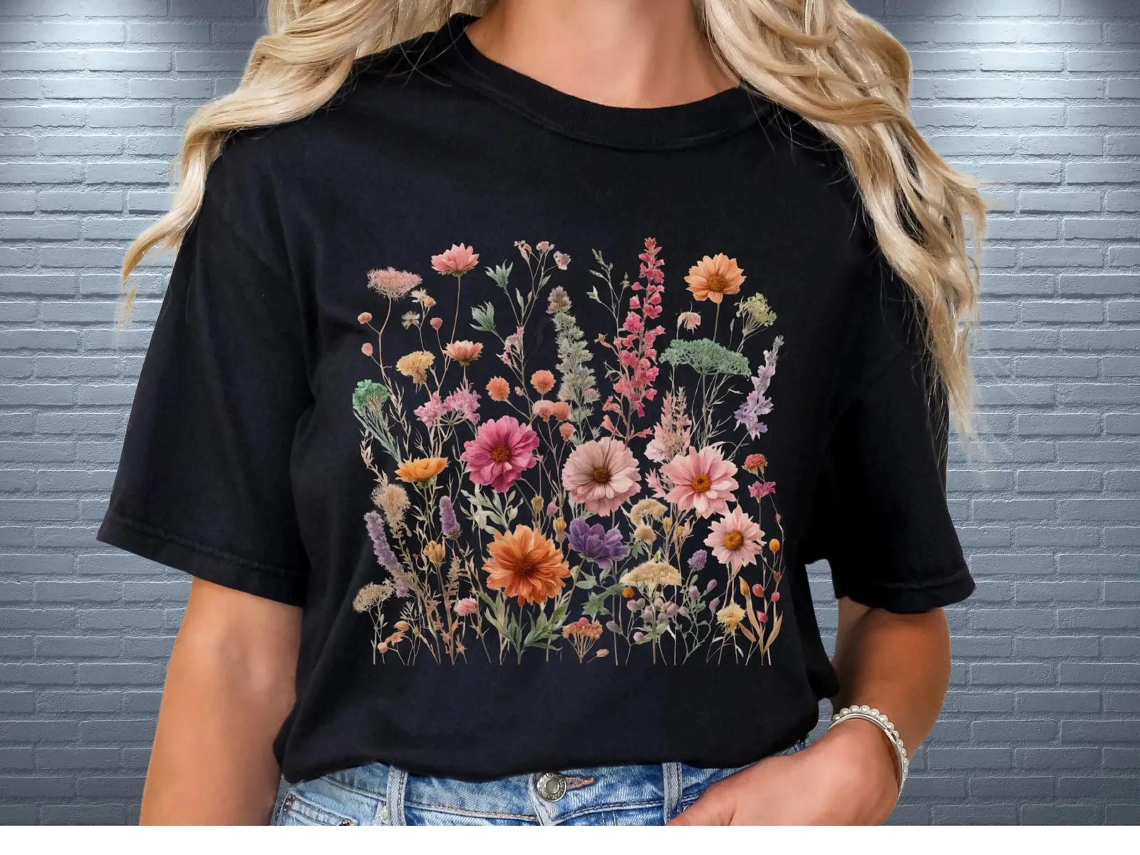 Retro Floral Print T-Shirt for Women
Retro Floral Print T-Shirt for Women