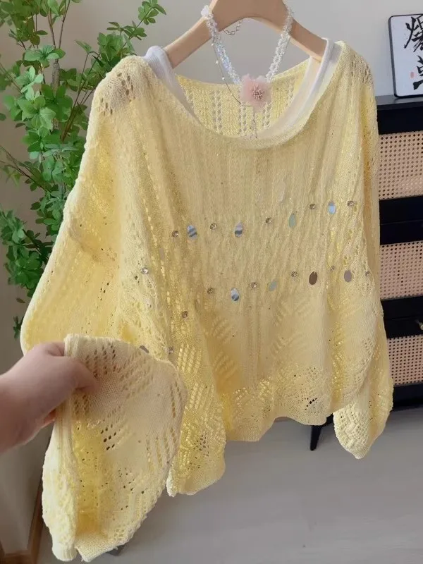 Women's Soft Glowing Hollow out Sequin Knit Vest Sweater Spring New Style Two Piece Set Korean Loose Fit Long Sleeve Top
Women's Soft Glowing Hollow out Sequin Knit Vest Sweater Spring New Style Two Piece Set Korean Loose Fit Long Sleeve Top