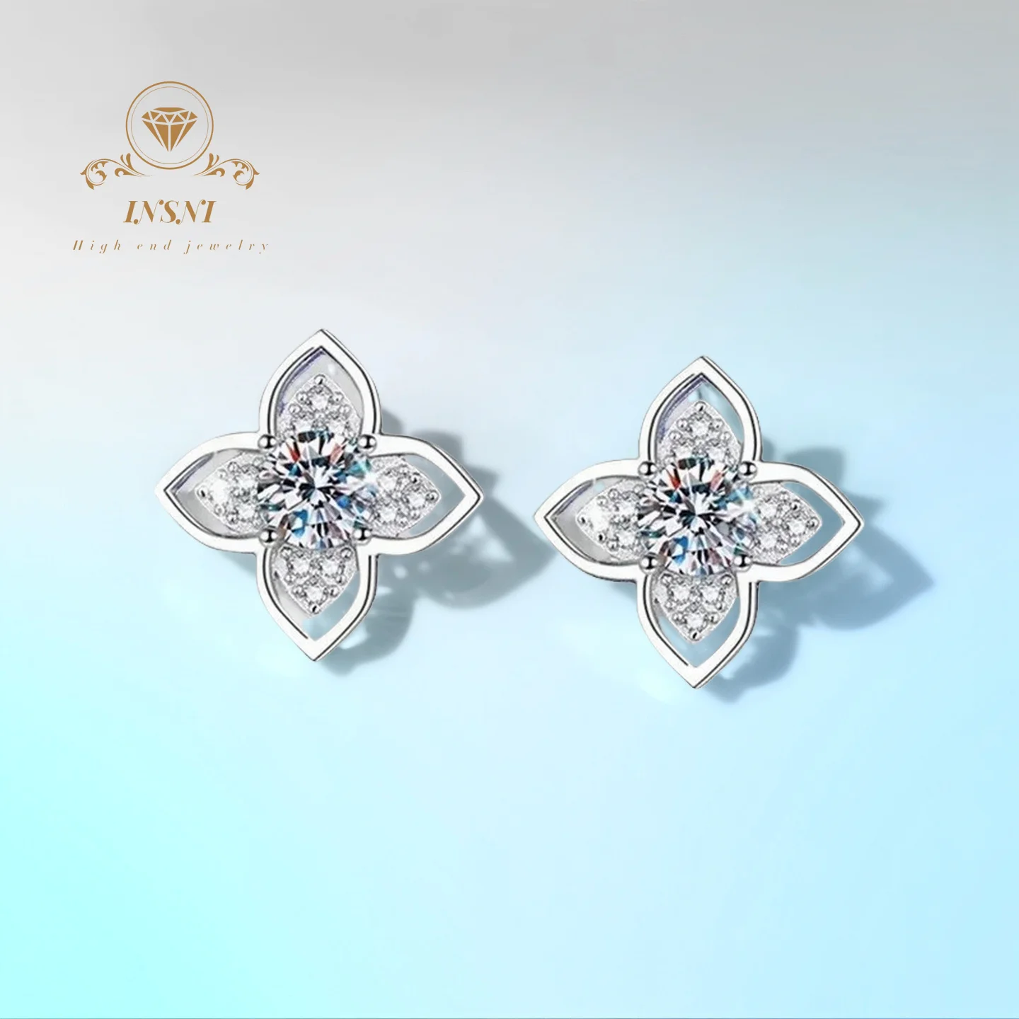 Серьги с муассанитом из серебра 925 пробы, 0,5 карата, четырехлистный клевер, сертифицированная GBA, бесплатная подарочная коробка, многостильные ювелирные изделия со светлыми бриллиантами для женщин
Серьги с муассанитом из серебра 925 пробы, 0,5 карата, четырехлистный клевер, сертифицированная GBA, бесплатная подарочная коробка, многостильные ювелирные изделия со светлыми бриллиантами для женщин