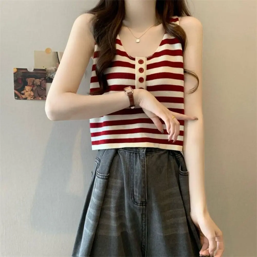 Soft Patchwork Striped Camisole U-neck Button Decoration Summer Tank Vest Top Undershirt Sleeveless Women Crop Top Travel
Soft Patchwork Striped Camisole U-neck Button Decoration Summer Tank Vest Top Undershirt Sleeveless Women Crop Top Travel