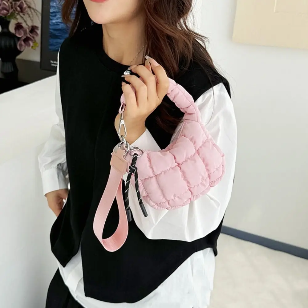 Fashion Solid Color Cloud Pleated Coin Purse Quilted Korean Style Bag Pendant Mini Handbag Small Wallet Travel
Fashion Solid Color Cloud Pleated Coin Purse Quilted Korean Style Bag Pendant Mini Handbag Small Wallet Travel
