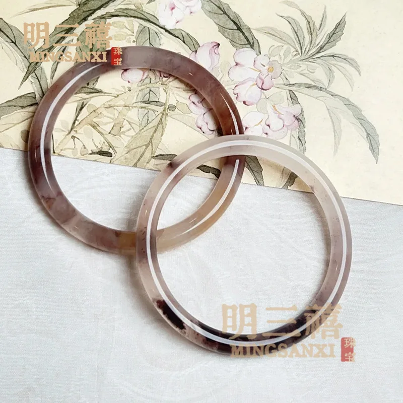 Xinjiang Gobi , colorful , golden thread , narrow , violet , thin round bangle, patterned jade bangl
Xinjiang Gobi , colorful , golden thread , narrow , violet , thin round bangle, patterned jade bangl