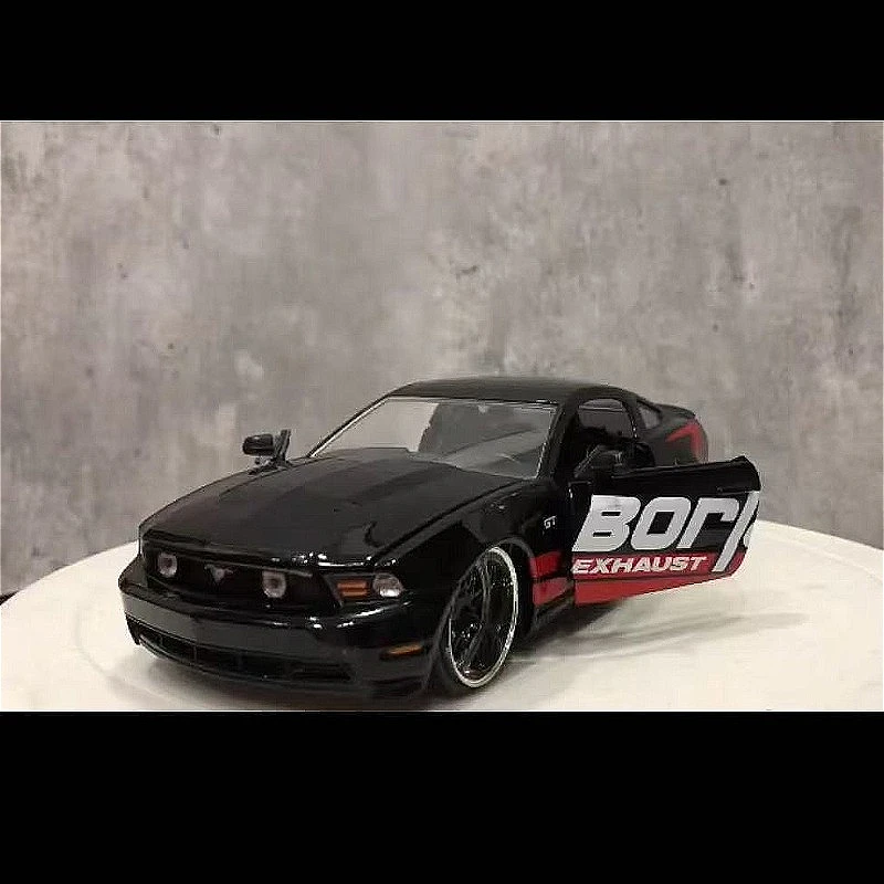 jada 1:24 2010 Ford Mustang GT Muscle Car Sports Car Scale Diecast Alloy Car Model Collectible Ornament Display Gift Boys ToyCar
jada 1:24 2010 Ford Mustang GT Muscle Car Sports Car Scale Diecast Alloy Car Model Collectible Ornament Display Gift Boys ToyCar