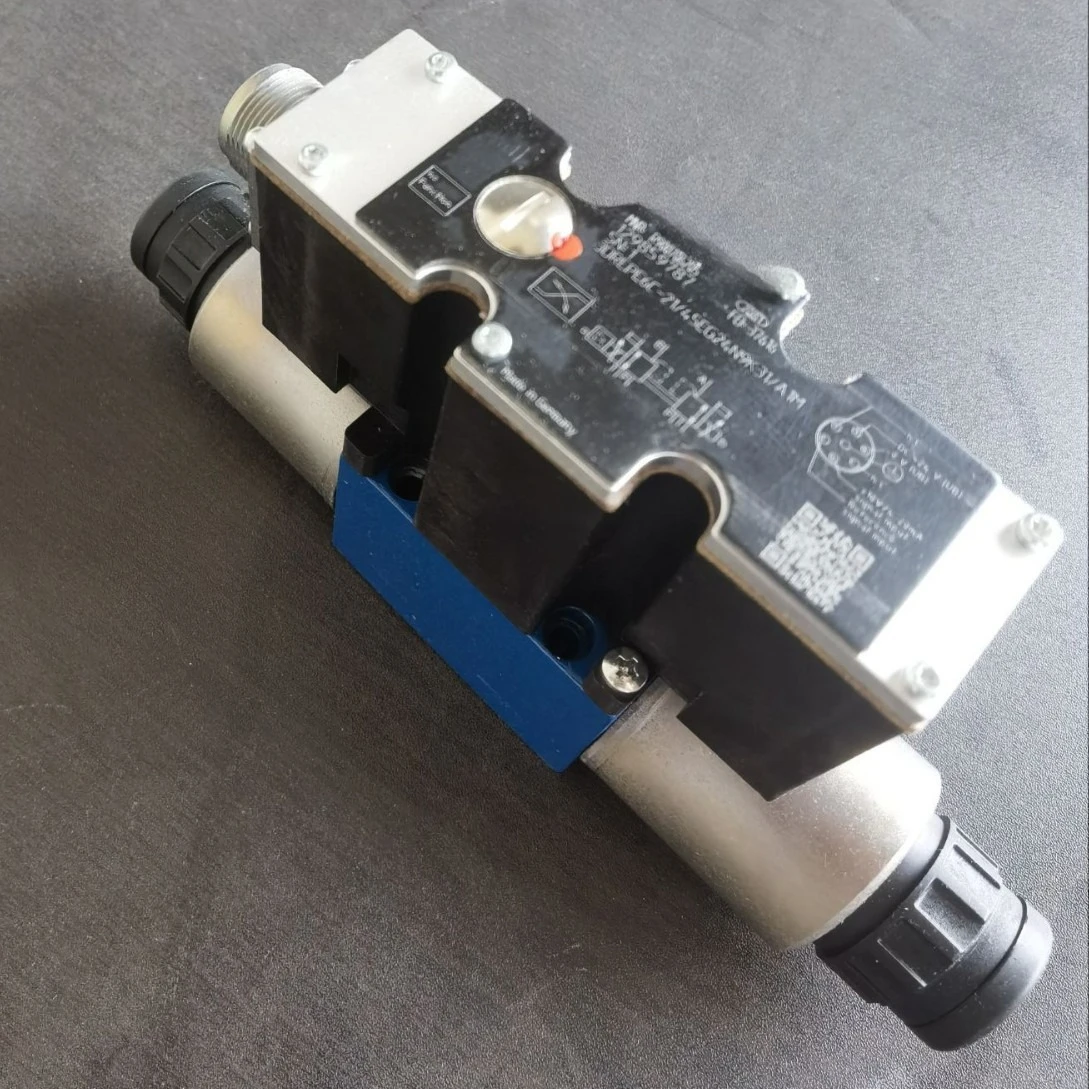 Proportional directional valve 3DREPE6C-2X/45EG24N9K31/A1V 
Proportional directional valve 3DREPE6C-2X/45EG24N9K31/A1V