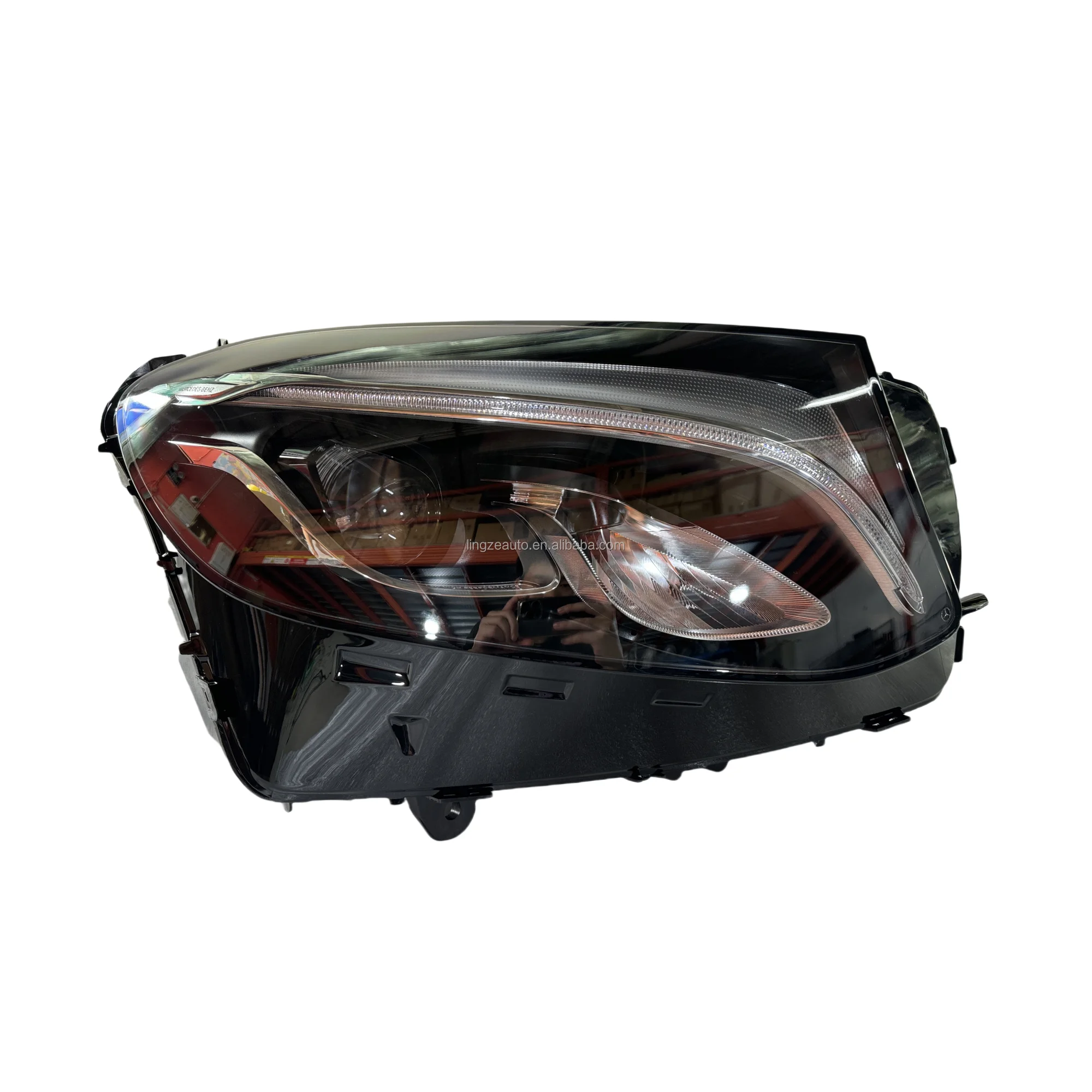 Подходит для фар Mercedes-Benz GLC 2016-2019, фары Benz C253, фары Mercedes X253, многолучевые фары Benz GLC, 1 линза.
Подходит для фар Mercedes-Benz GLC 2016-2019, фары Benz C253, фары Mercedes X253, многолучевые фары Benz GLC, 1 линза.