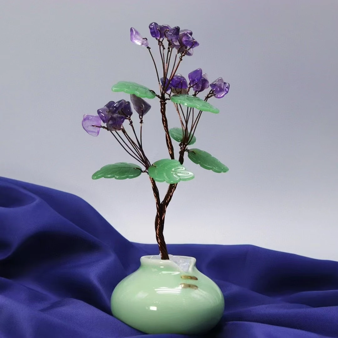 Natural crystal trees such as Brazilian amethyst, rose quartz, citrine, Dongling jade leaves, ceramics, etc
Natural crystal trees such as Brazilian amethyst, rose quartz, citrine, Dongling jade leaves, ceramics, etc