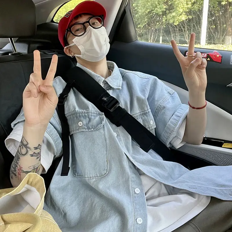 Мужская летняя джинсовая рубашка оверсайз в американском ретро-стиле, рабочая одежда, повседневная молодежная одежда
Мужская летняя джинсовая рубашка оверсайз в американском ретро-стиле, рабочая одежда, повседневная молодежная одежда