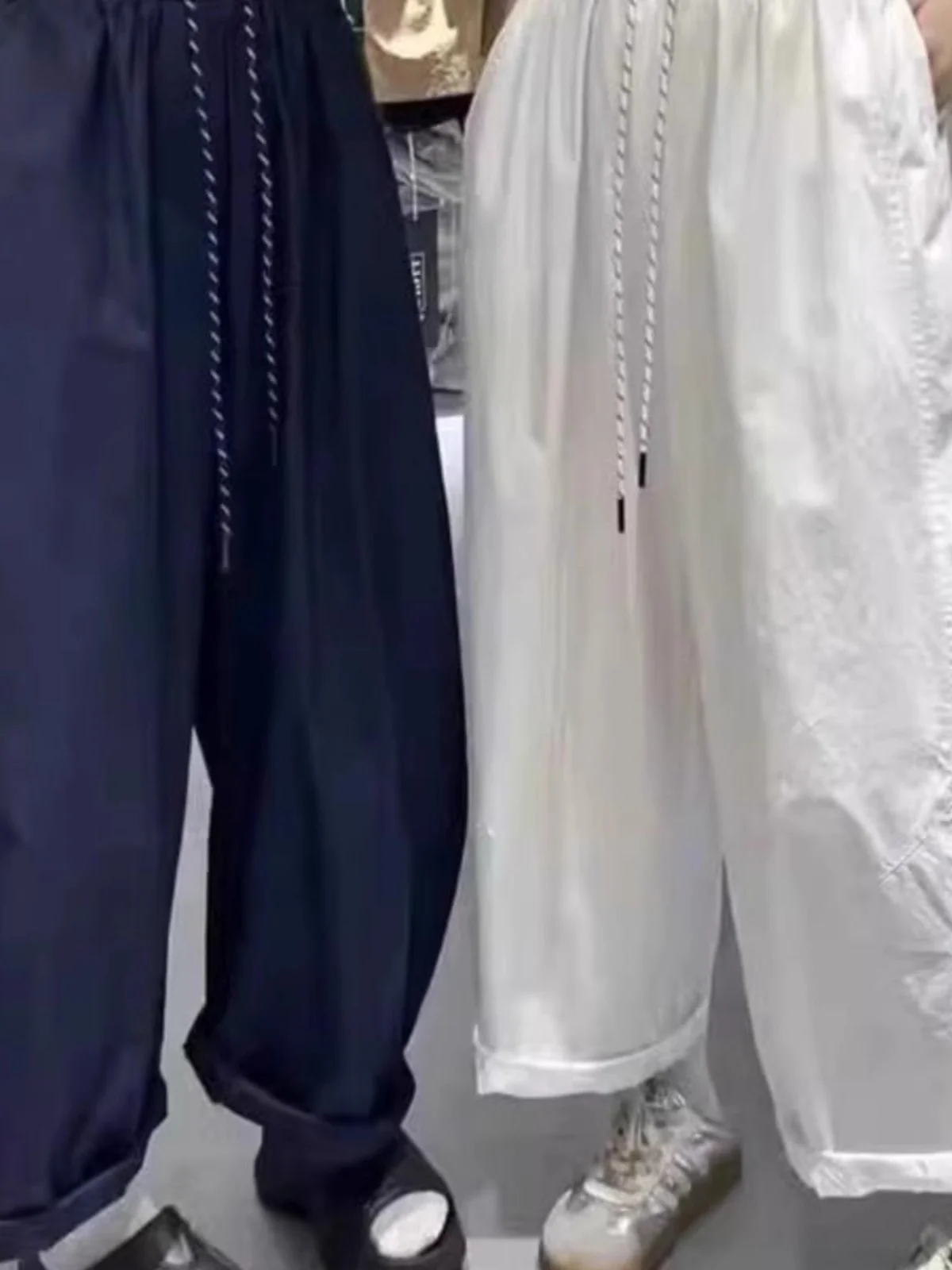 Весенне-летние повседневные брюки-дудочки в американском ретро-стиле, унисекс, широкие, длиной до щиколотки, модель «банан»...
Весенне-летние повседневные брюки-дудочки в американском ретро-стиле, унисекс, широкие, длиной до щиколотки, модель «банан»...